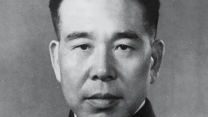 黄永胜评价周总理:搞外交是一把好手,搞内政是八级泥瓦匠