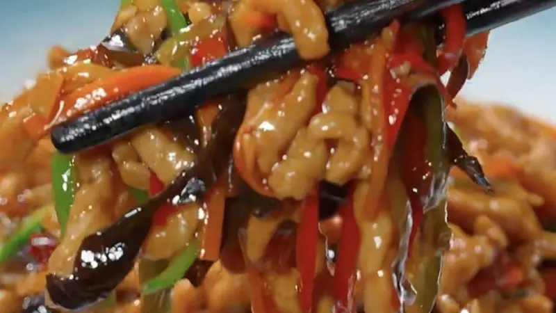鱼香肉丝：酸甜鲜香的家常下饭！