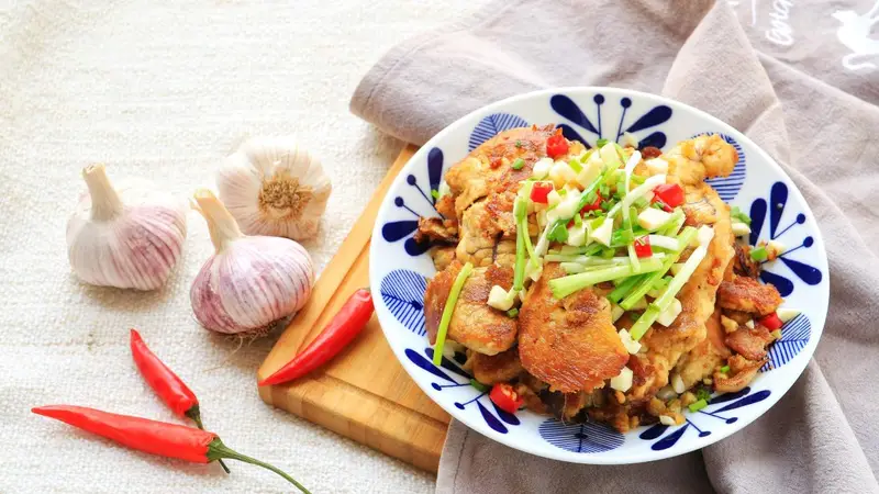 黄鱼籸葱香焗:家常鲜香尽显珍味