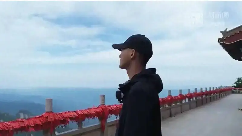 “001号河南老君山云海观察员”自曝焦虑压力大，拍摄第一天就遇大雾