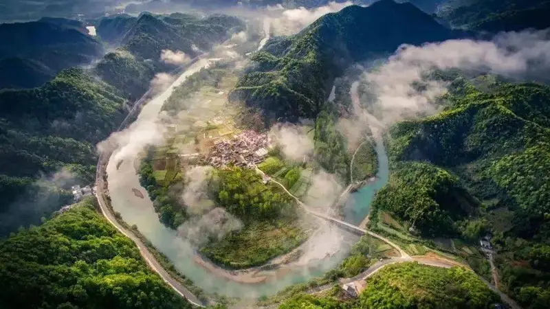 “皖美如画”康养旅游主题媒体见面会，首场为何选中石台？