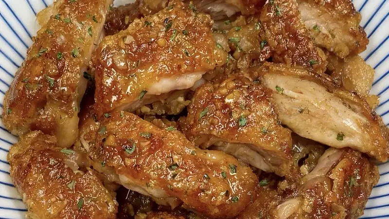 蒜香脆皮鸡:一口酥脆,满嘴幸福