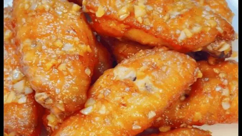 蒜香焖鸡翅：零厨艺懒人神菜，不用油炸超入味