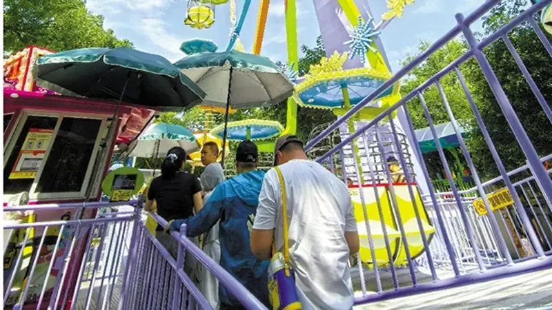 杭州少年宫新摩天轮今开放 5分钟转一圈票价仍4元