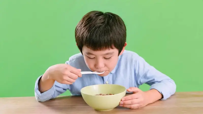 宝妈速看！小孩消化不好不用愁，简单几招搞定肠胃