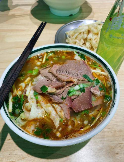 吕文扬：熬出洛阳牛肉汤的地道魂