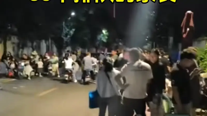 升学要靠谁排队更早?石家庄35中“后台点录”惹争议