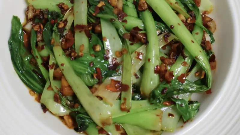 辣椒面炒青菜，当青菜遇上火辣厨房新手的惊艳魔法