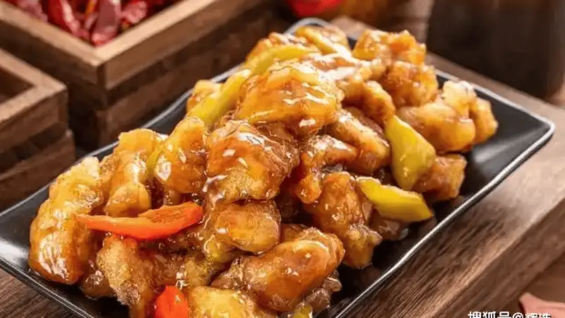东北饭馆top1下饭菜做法：肉段烧茄子外酥里嫩