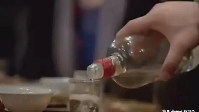 酒桌9大怪象引热议 多数人都踩过这些坑