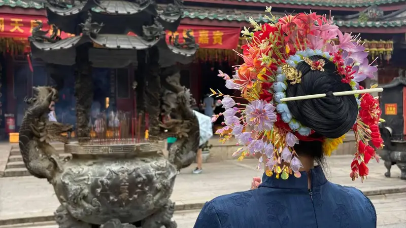 实测泉州蟳埔簪花：没必要追网红店，普通店差别真的很小