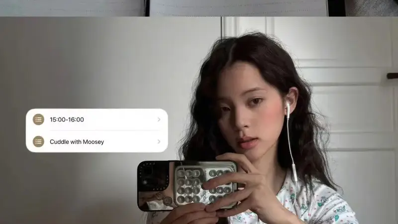 有线耳机翻红背后：Y2K Beauty 2.0的视觉觉醒