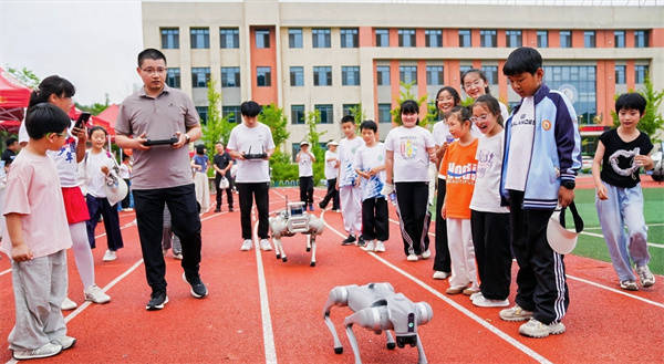 河北青龙：科学运动会点亮山区学子科学之路