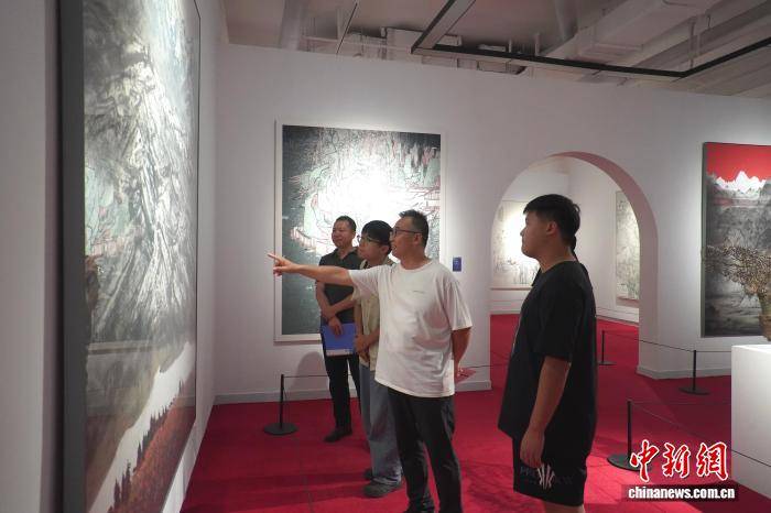 第八届全国青年美术作品展览（河北巡展）在河北美术学院举行