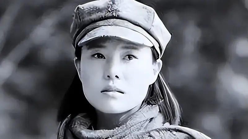 1950年解放军在甘肃摸进匪巢,女匪首笑脸相迎:同志,你们可来了