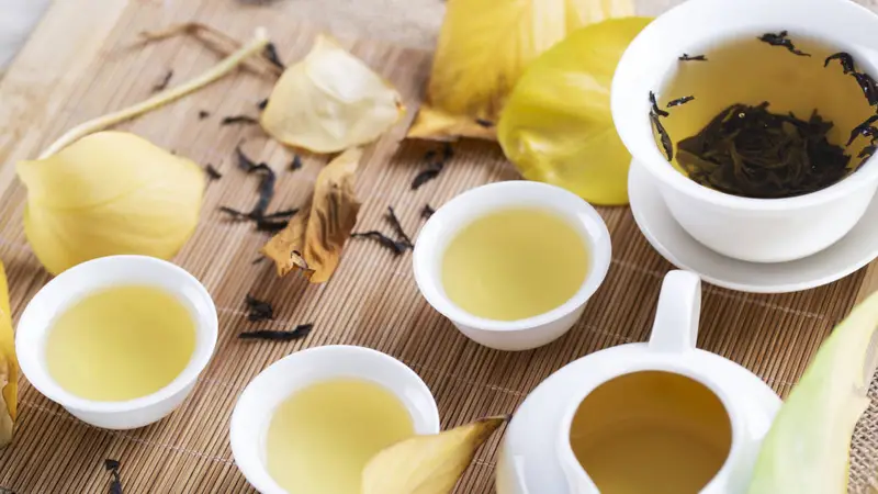 夏季消暑新选择：荷叶冬瓜茶、百合银耳茶和蜂蜜柚子茶，更适合现代人的三款润茶推荐