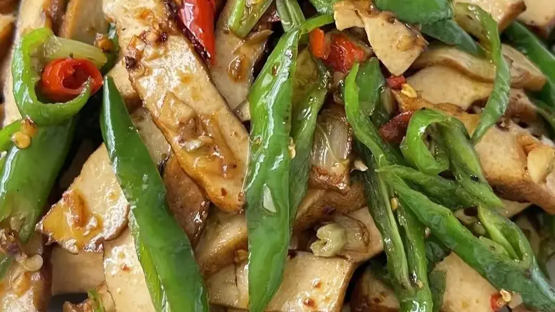 鲜辣入味的小炒香干,比肉还香的家常下饭菜