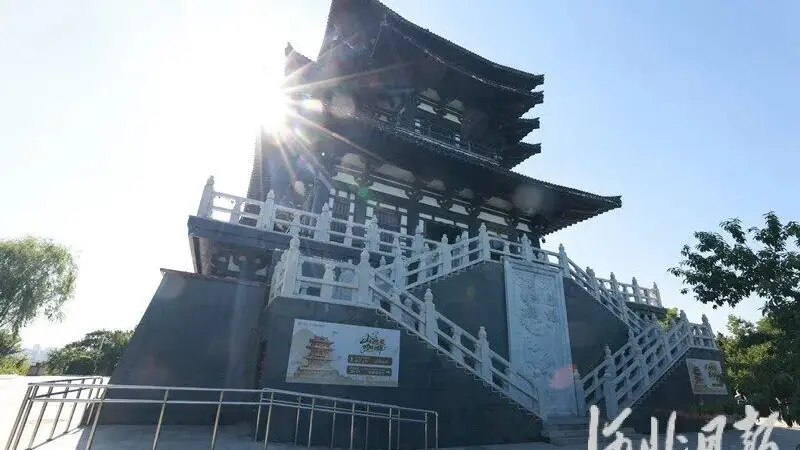 唐山南湖旅游景区龙山阁全新开放吸睛游客