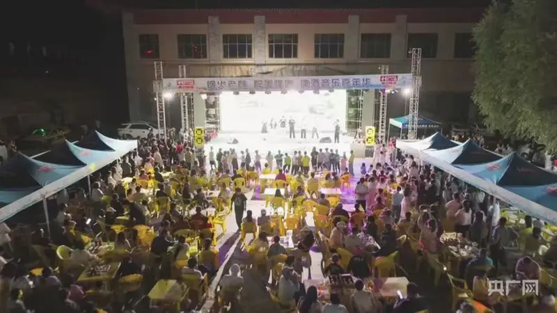 宁夏隆德县夜经济焕新：音乐嘉年华点燃夏日烟火气