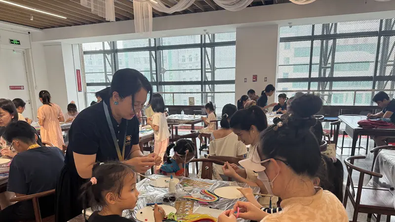 从展柜到指尖,宝安孩子把文物“做”成手工