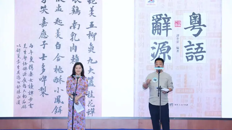 杨昊鸥家庭：取材真实共读日常，一书一家三口读出别样温情